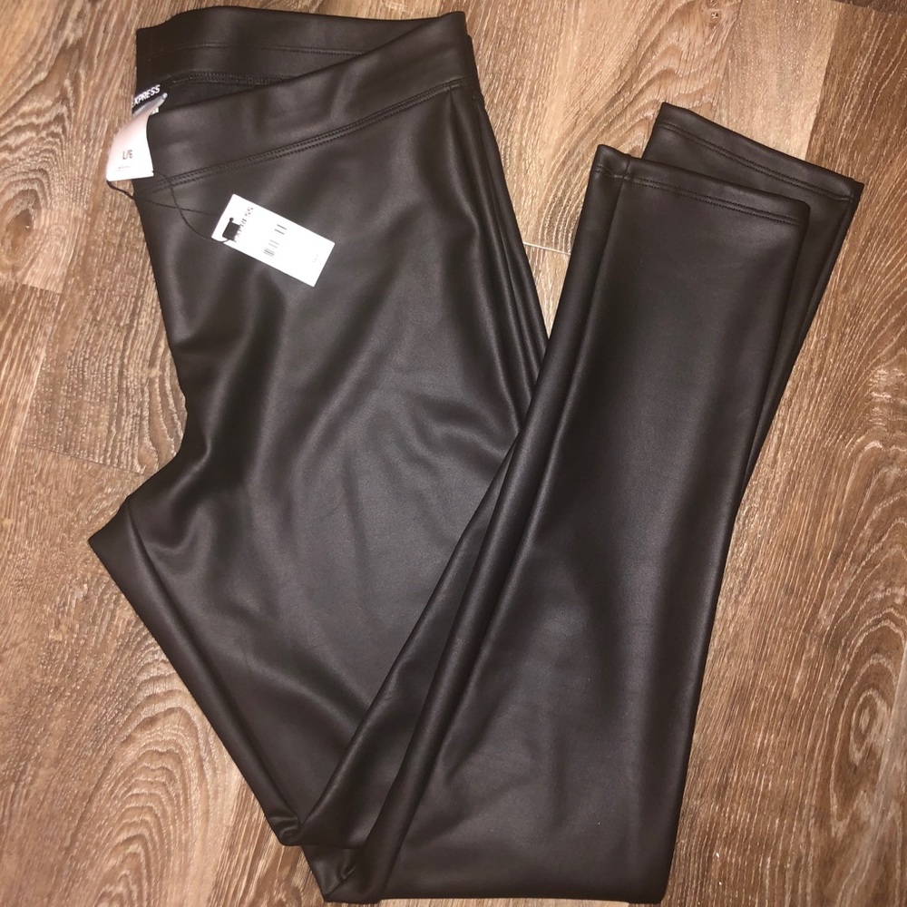 Faux leather leggings